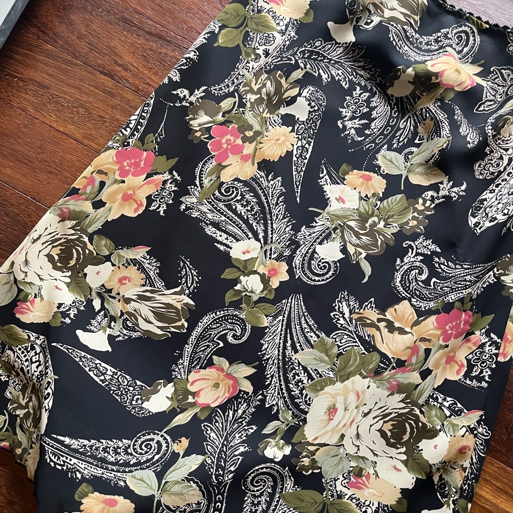 VINTAGE floral lace slip midi skirt - Picture 2 of 9
